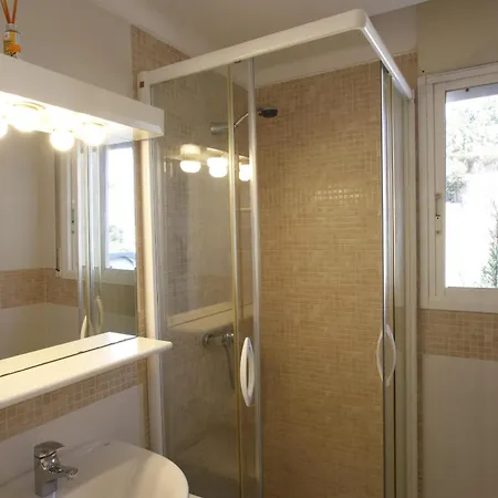 Apartment Adriana 201 *